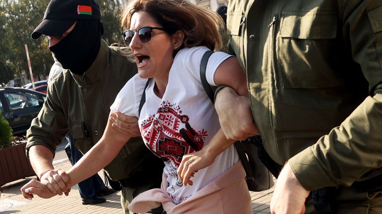 Biélorussie : une petite centaine de manifestantes arrêtées lors d'une manifestation de l'opposition