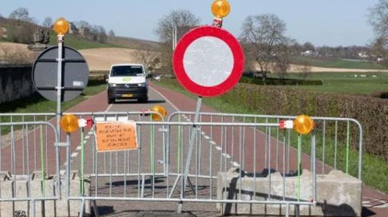 Coronavirus : des messages à la frontière néerlandaise pour éviter les déplacements non-essentiels