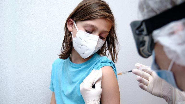 Les enfants seront vaccinés au plus tôt après l'été, a annoncé le Premier ministre De Croo