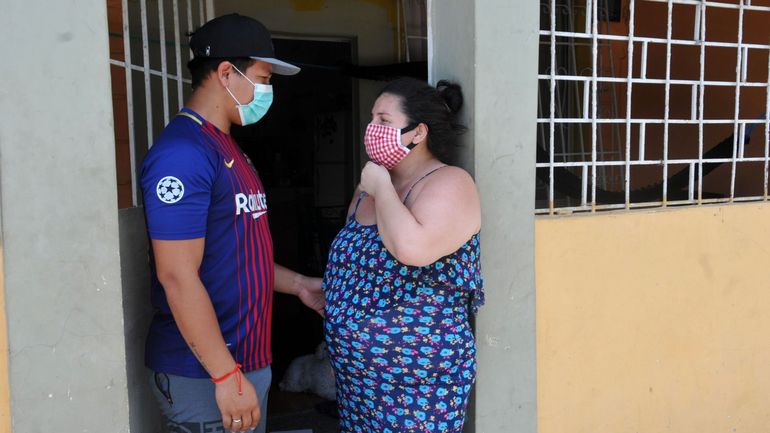 Coronavirus en Equateur : de la peur d'accoucher dans la ville chaos de Guayaquil