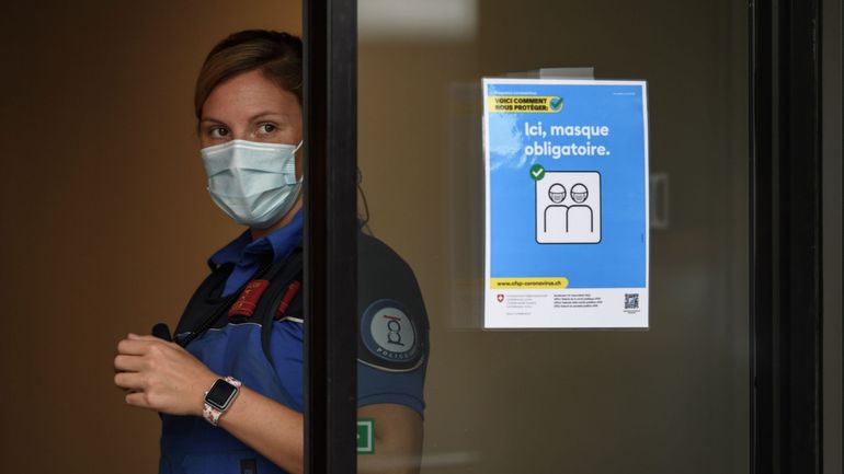 Coronavirus en Suisse : port du masque obligatoire pour endiguer un rebond