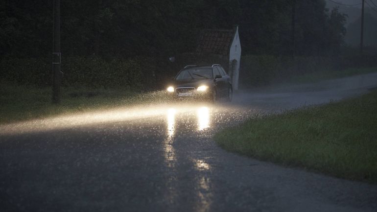 Le risque d'accidents double part temps de pluie, rappelle l'AWSR