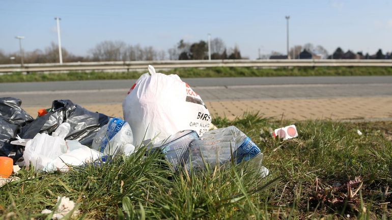 Mégots, canettes... La Wallonie double le montant des amendes pour les déchets sauvages