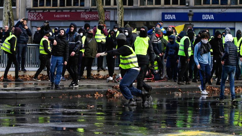 Des gilets jaunes devant la justice bruxelloise ce vendredi matin