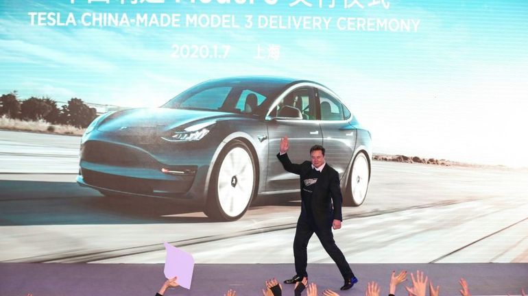Les données des voitures Tesla resteront confidentielles, assure Elon Musk à Pékin