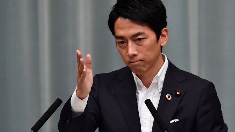 Un ministre japonais veut montrer l'exemple et prend un congé de paternité, une première dans le pays