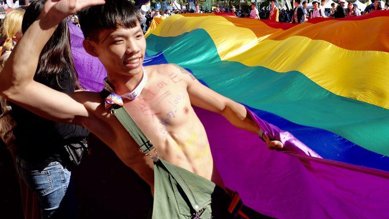Taïwan, l'un des rares territoires au monde à avoir vaincu le coronavirus, célèbre la fierté LGBT