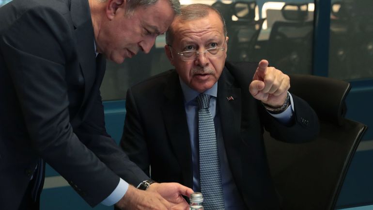 Offensive turque en Syrie: le président Erdogan menace l'Europe d'un flux de migrants en réponse aux critiques