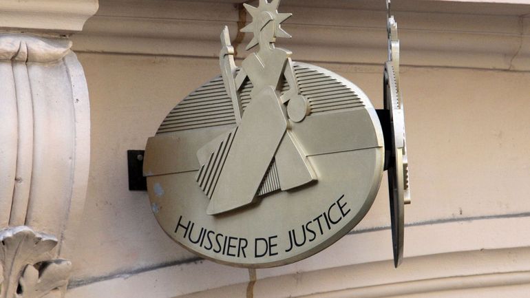 Les huissiers, au ralenti depuis le confinement, tirent la sonnette d'alarme