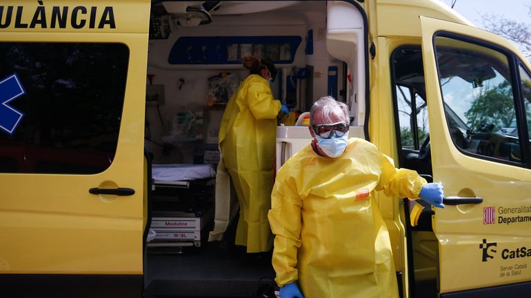 Coronavirus en Espagne : le bilan quotidien baisse à 301 morts