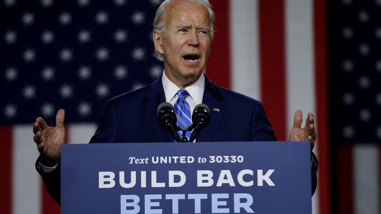 Présidentielle aux USA : Joe Biden pressé de trouver une colistière