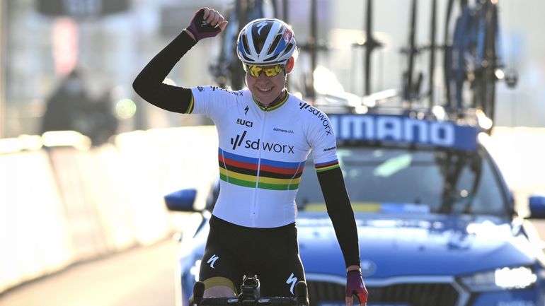 Flèche wallonne : la reine Anna Van der Breggen s’attaque une dernière fois à "son" Mur