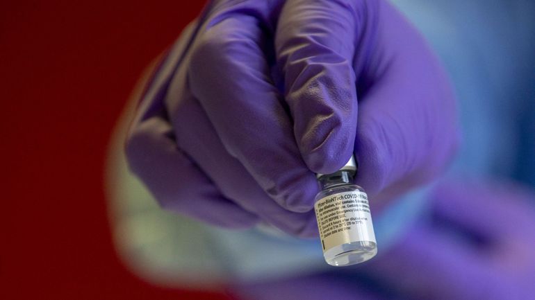 Livraisons de vaccins : des fluctuations pourraient aussi avoir lieu dans un sens positif à l'avenir, selon Pfizer