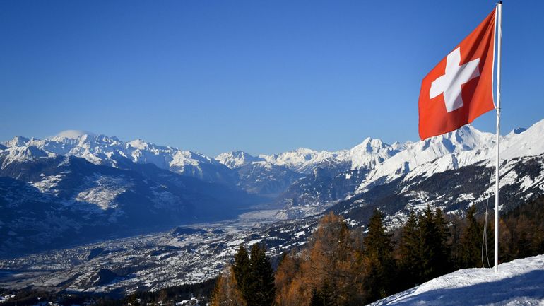 Risque d'avalanche en Suisse: dix personnes ensevelies samedi dans le Valais