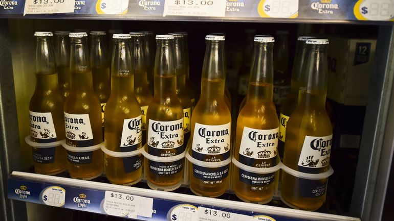 Coronavirus : produit non-essentiel au Mexique, la bière Corona n'est plus brassée