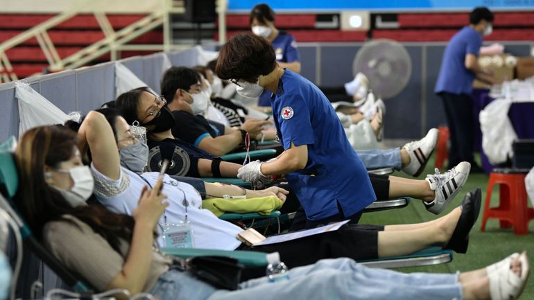 Coronavirus en Corée du Sud : les membres d'une secte donnent leur plasma pour la recherche