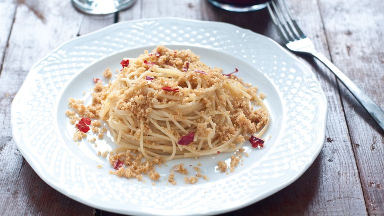 Recette de Carlo : Spaghettis à la mie de pain