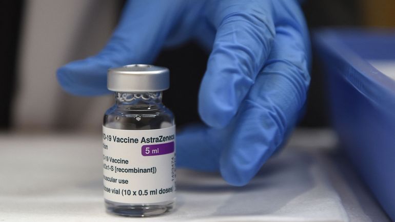 Vaccin AstaZeneca : onze cas de coagulation sanguine ou thromboses notifiés en Belgique