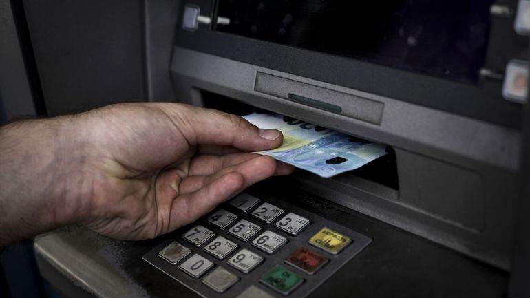 Il n'y aura bientôt plus de distributeurs de billets dans les agences des grandes banques
