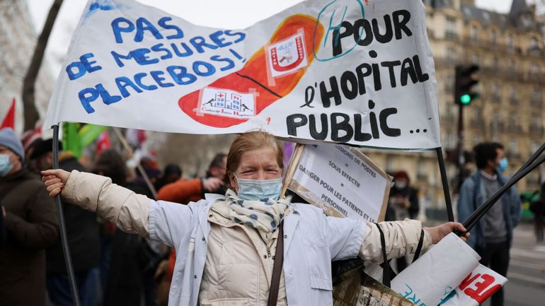 Coronavirus en France : des milliers de soignants réclament des revalorisations salariales