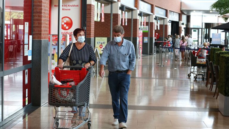 Coronavirus en Belgique: dès ce lundi, le shopping à deux est autorisé, sans limite de temps