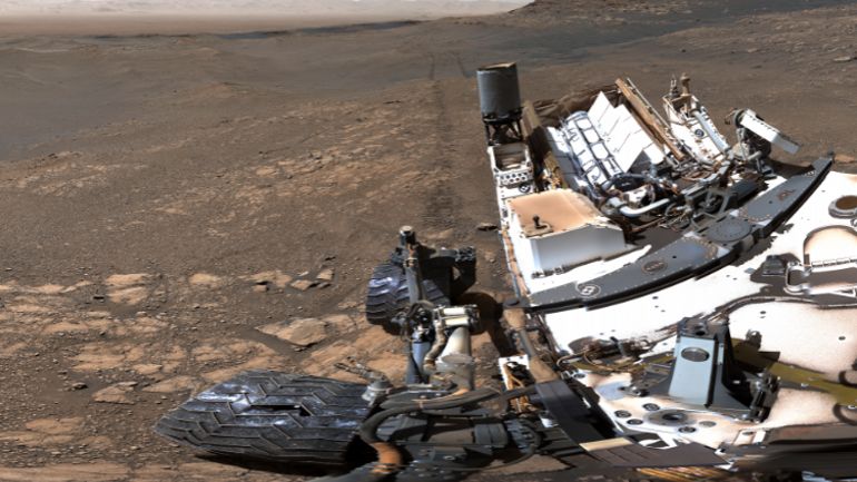 La NASA publie une photo panoramique de la surface de Mars avec la plus haute résolution jamais atteinte