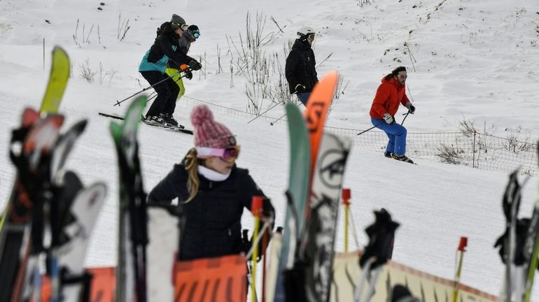 Les Arcs, Val Thorens, Deux-Alpes: les saisonniers des stations de ski mènent des actions de protestation