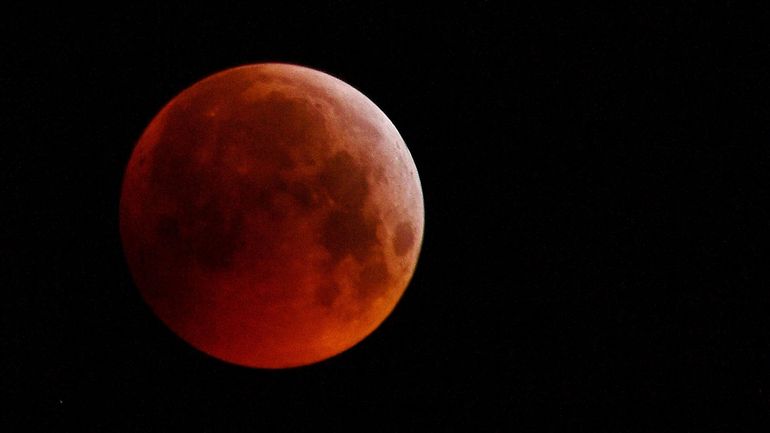 Les plus belles images de l'éclipse totale de lune