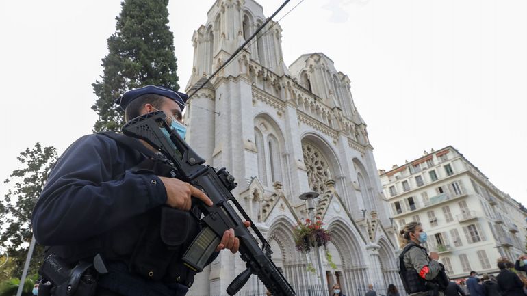 Attaque au couteau à Nice: un homme, soupçonné d'avoir été en contact avec l'assaillant, interpellé