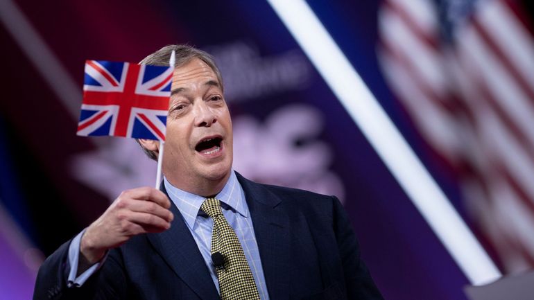 Coronavirus : Nigel Farage transforme son parti du Brexit en un parti anticonfinement