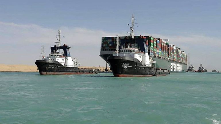 L'Égypte réclame 900 millions de dollars après le blocage du canal de Suez