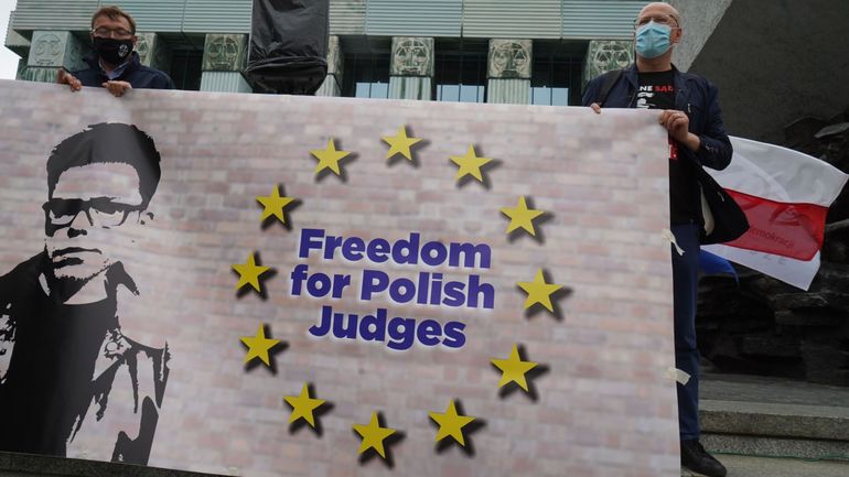 Réforme judiciaire en Pologne : la Commission européenne remet la pression sur Varsovie
