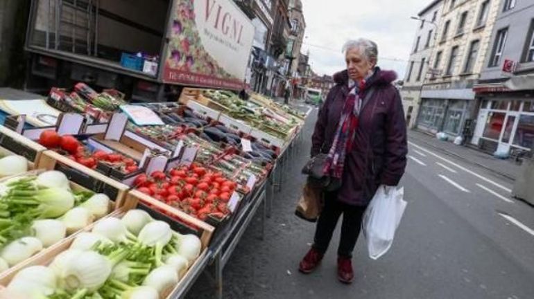 Maximum 50 échoppes par marché? La Fédération du commerce ambulante est dubitative