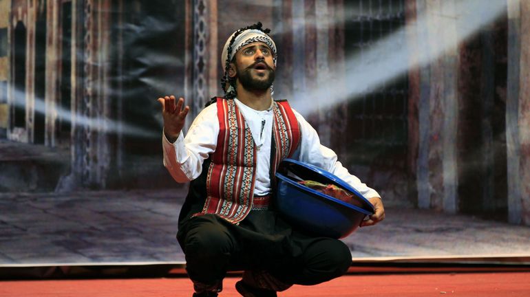 Yémen : une troupe de théâtre redonne le sourire dans un pays en guerre