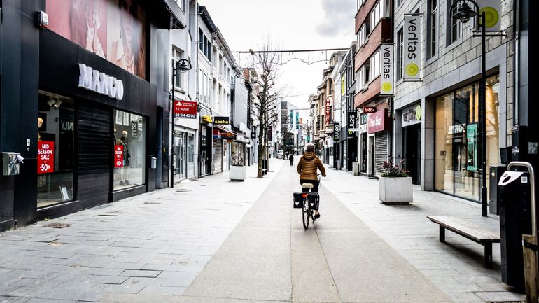 Coronavirus: les marchands de journaux réclament une prime pour les magasins qui ferment