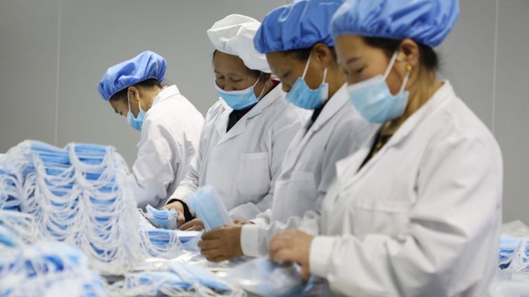 Coronavirus : la Chine a exporté plus de 200 milliards de masques l'an dernier