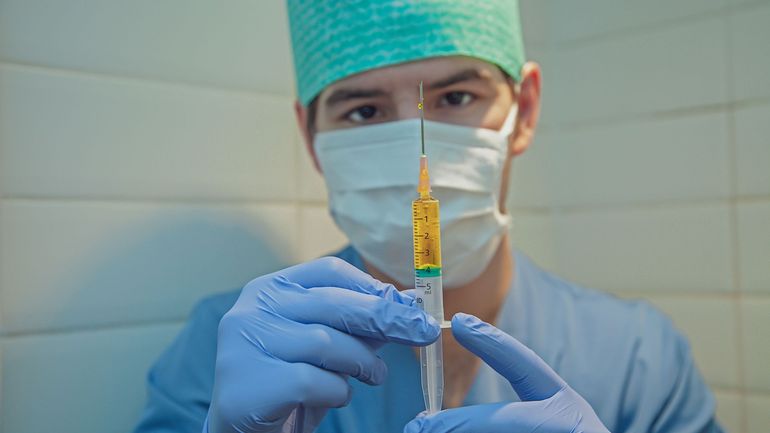 Coronavirus : la Russie a soumis son vaccin pour préqualification à l'OMS