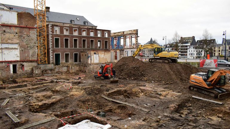 Entre l'histoire wallonne et ses sous, le Parlement a choisi