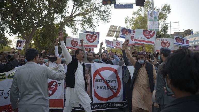 Caricatures de Mahomet : 2000 personnes manifestent contre la France au Pakistan