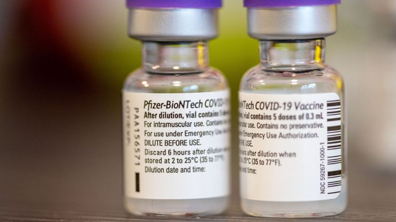 Vaccination contre le coronavirus: l'UZ Leuven a commencé la décongélation des vaccins de Pfizer/BioNTech