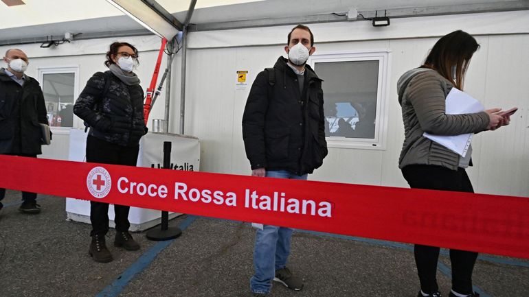 Coronavirus: l'Italie a reçu des millions de doses de vaccin en moins