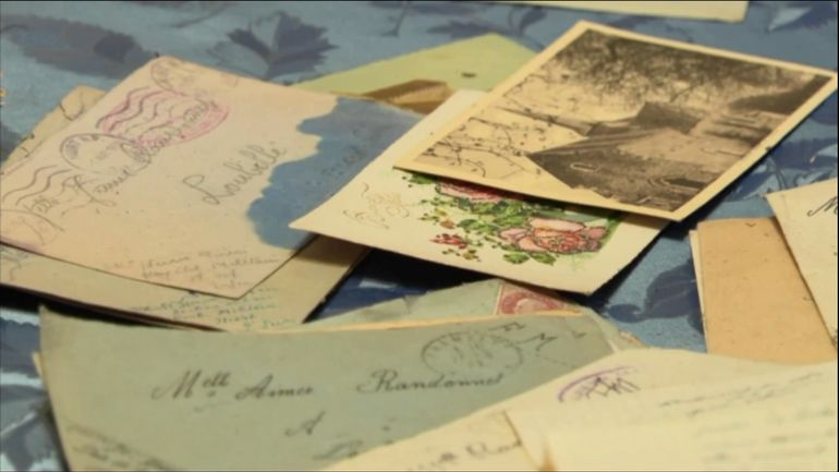 France : 200 lettres d'amour datant de la Seconde Guerre mondiale sauvées de la déchetterie