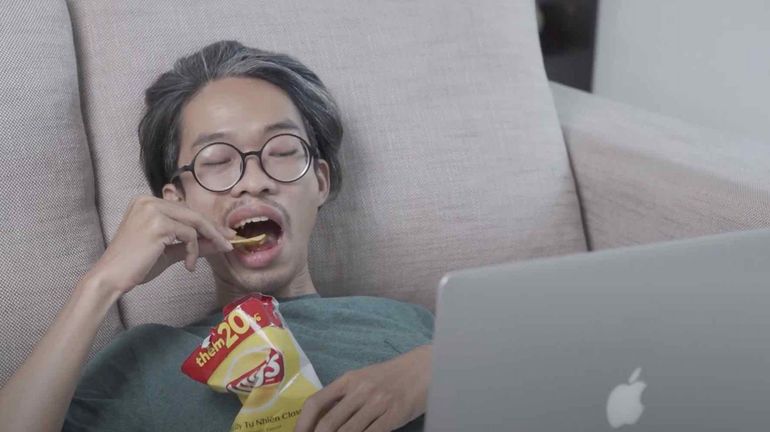 Un plugin Lay's lance les sous-titres vidéo quand on mange des chips