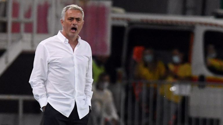 Europa League : José Mourinho (Tottenham) fait changer des buts trop petits à Skopje