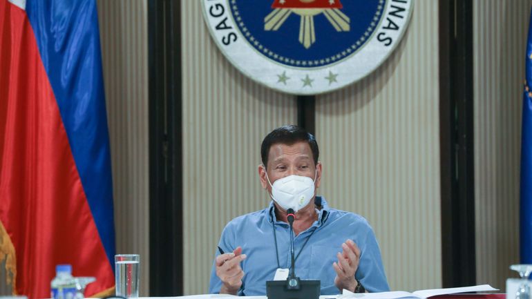Coronavirus aux Philippines : le président brandit la menace de la loi martiale