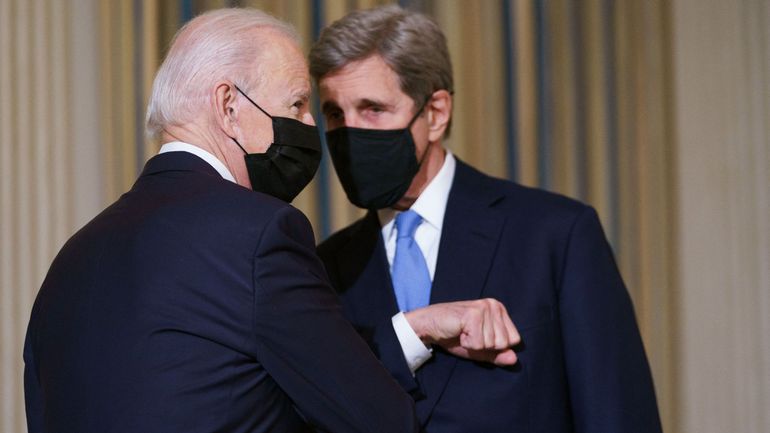 John Kerry, l'émissaire de Biden pour le climat, en visite en Chine