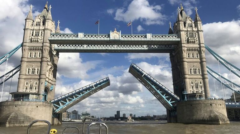 Le Tower Bridge se bloque et provoque des bouchons
