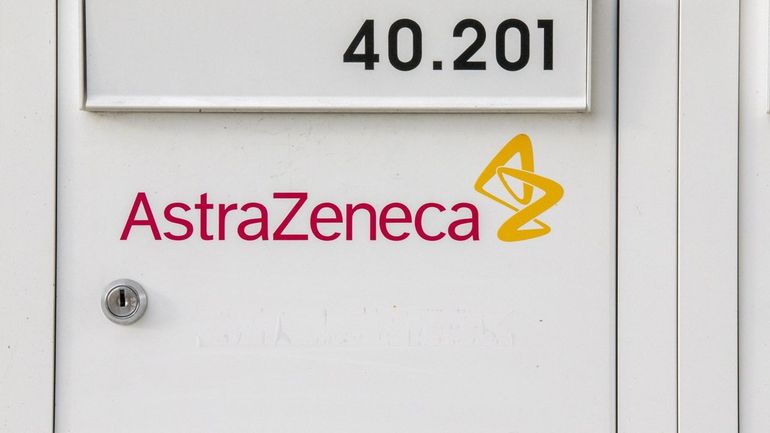 Coronavirus: AstraZeneca défend l'efficacité de son vaccin chez les 65+ et publiera les dispositions du contrat avec l'UE