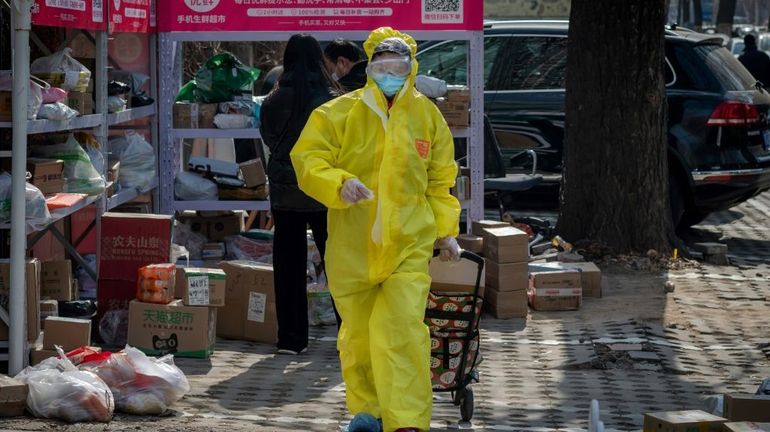 Le coronavirus, plus grave urgence sanitaire en Chine depuis 1949, selon Xi Jinping