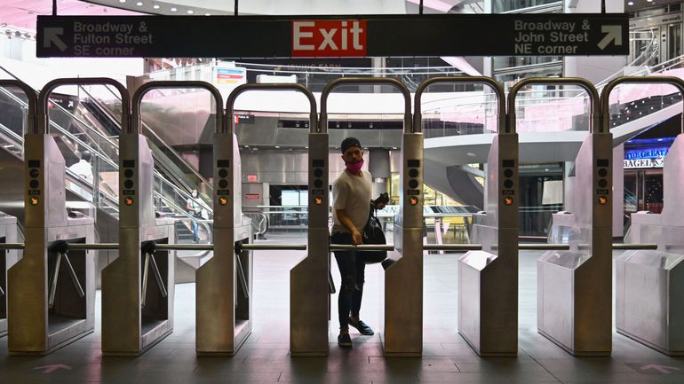 Restrictions assouplies et réouverture du métro 24 heures sur 24 à New York mi-mai